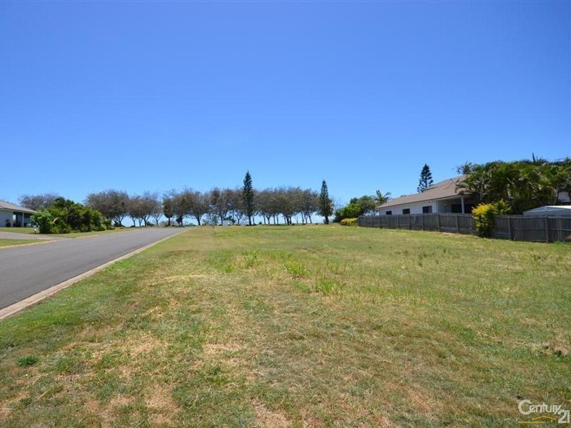 109 Barolin Esplanade, Coral Cove QLD 4670