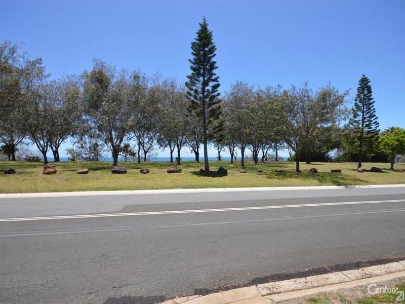 109 Barolin Esplanade, Coral Cove QLD 4670