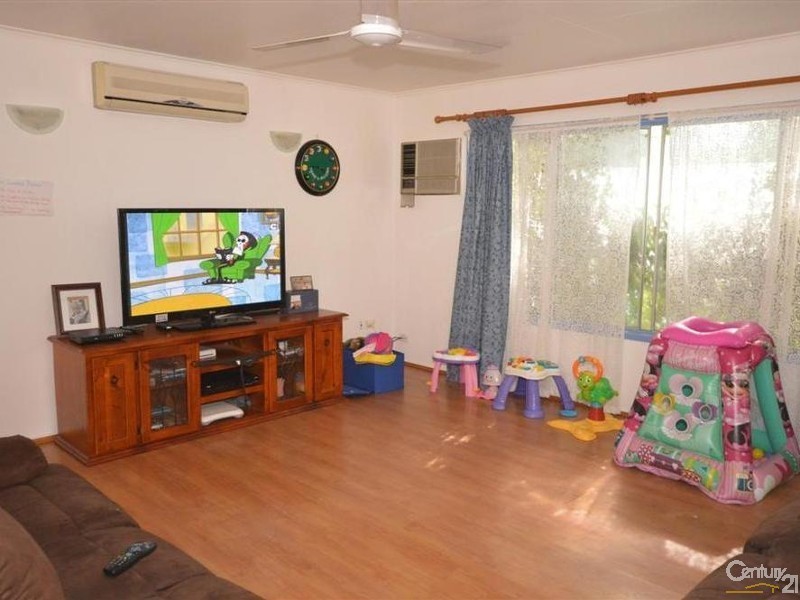 6 Kingsford Street, Kalkie QLD 4670