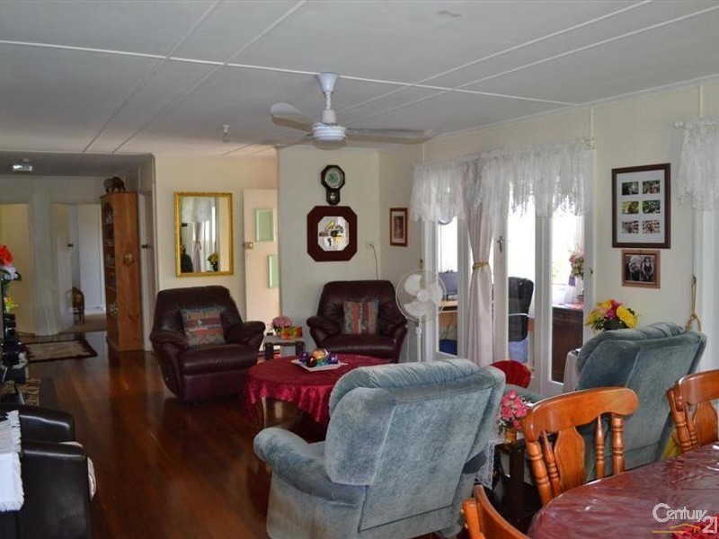 35 Baker Street, Kepnock QLD 4670