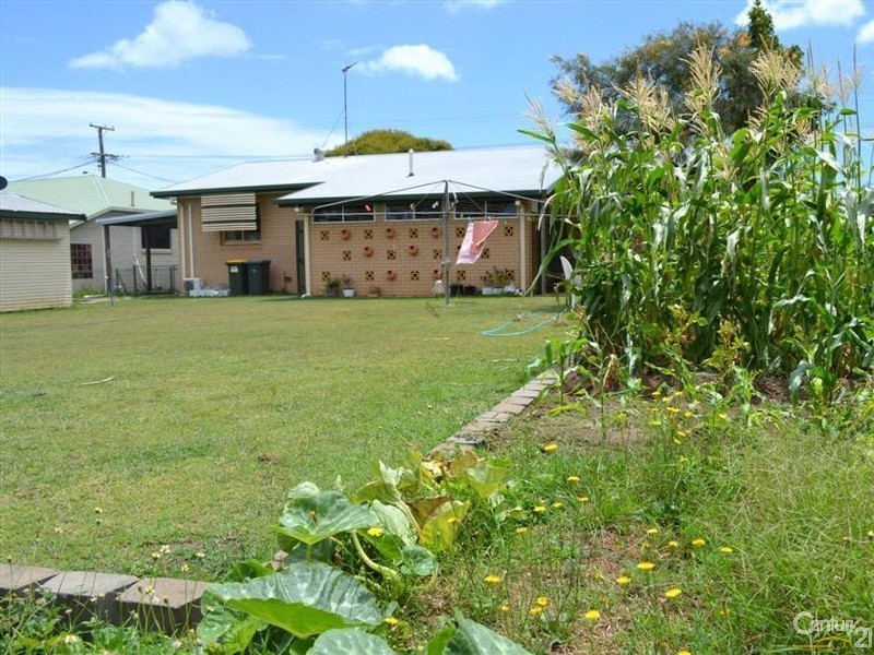 35 Baker Street, Kepnock QLD 4670