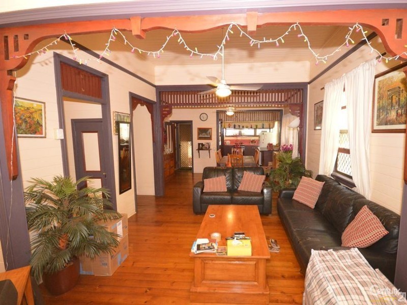 8 Buss Street, Bundaberg South QLD 4670