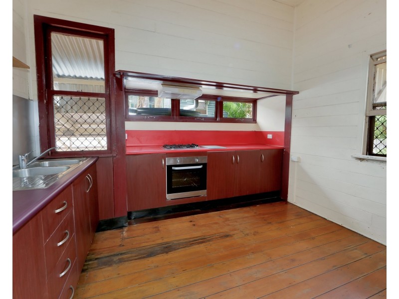 8 Buss Street, Bundaberg South QLD 4670