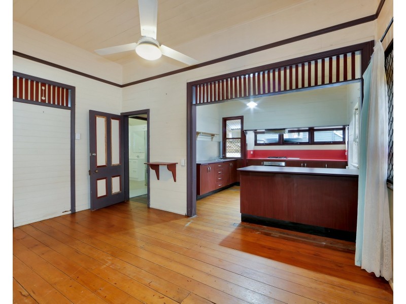 8 Buss Street, Bundaberg South QLD 4670