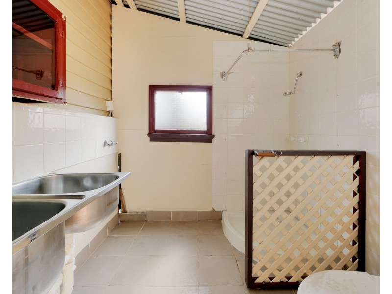 8 Buss Street, Bundaberg South QLD 4670