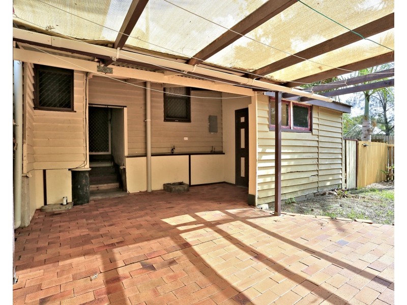 8 Buss Street, Bundaberg South QLD 4670