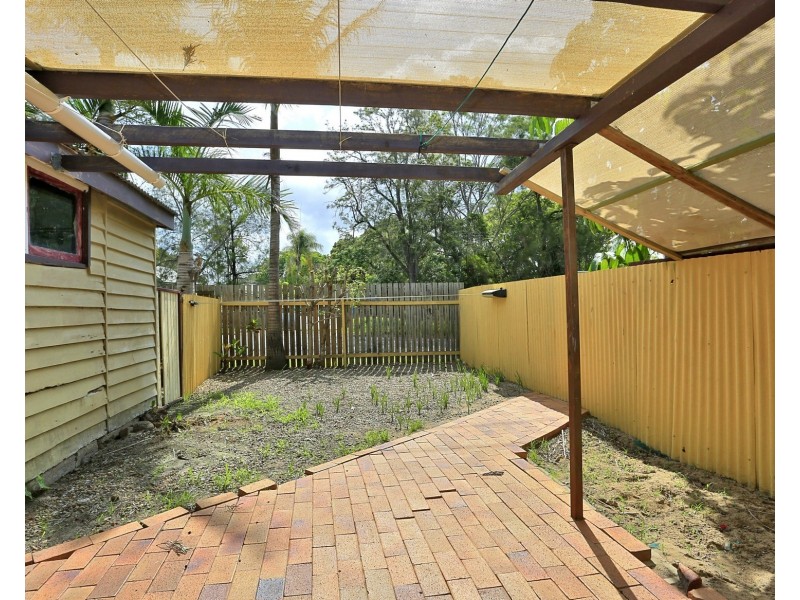 8 Buss Street, Bundaberg South QLD 4670