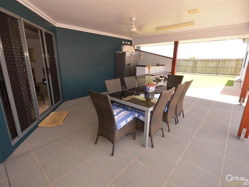 9 Foster Drive, Bundaberg North QLD 4670