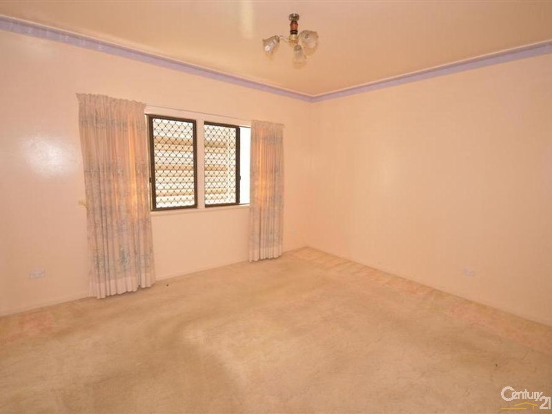 15 McKewen Street, Svensson Heights QLD 4670