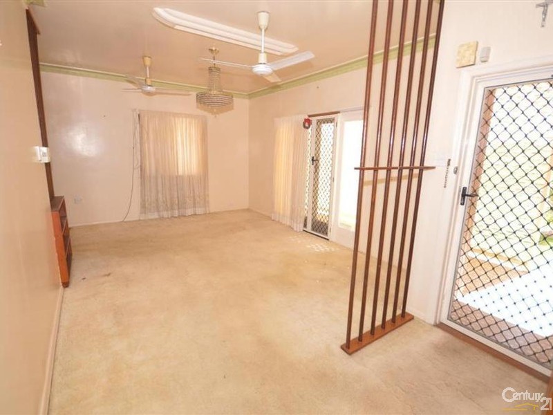 15 McKewen Street, Svensson Heights QLD 4670