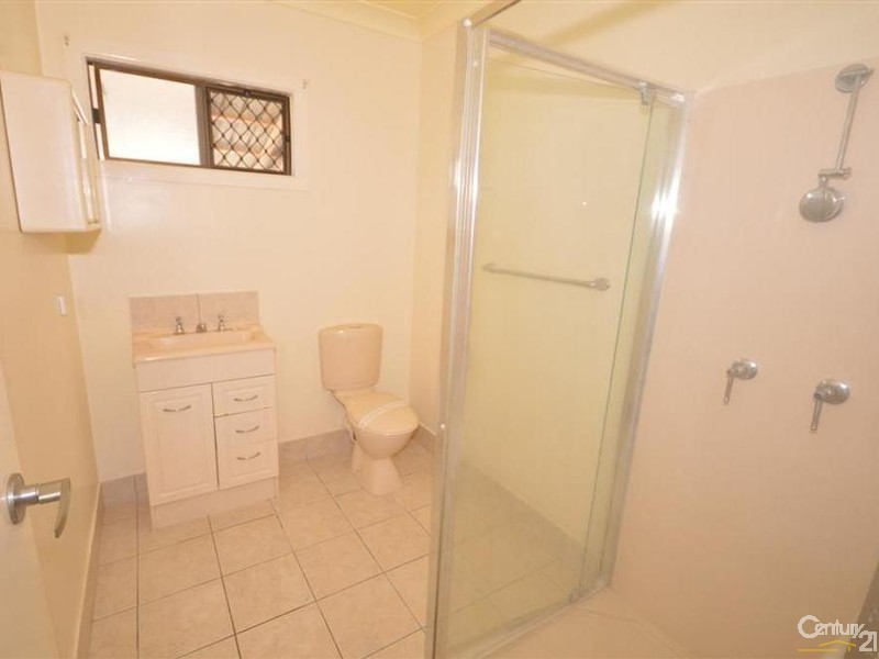 15 McKewen Street, Svensson Heights QLD 4670