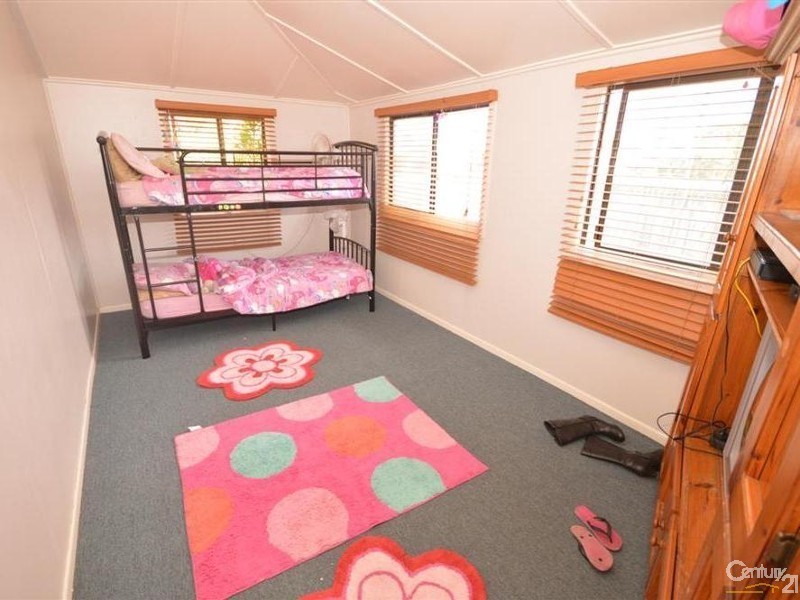 18 Gibson Street, Avenell Heights QLD 4670