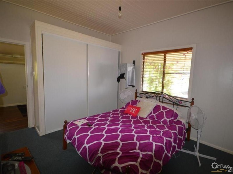 18 Gibson Street, Avenell Heights QLD 4670