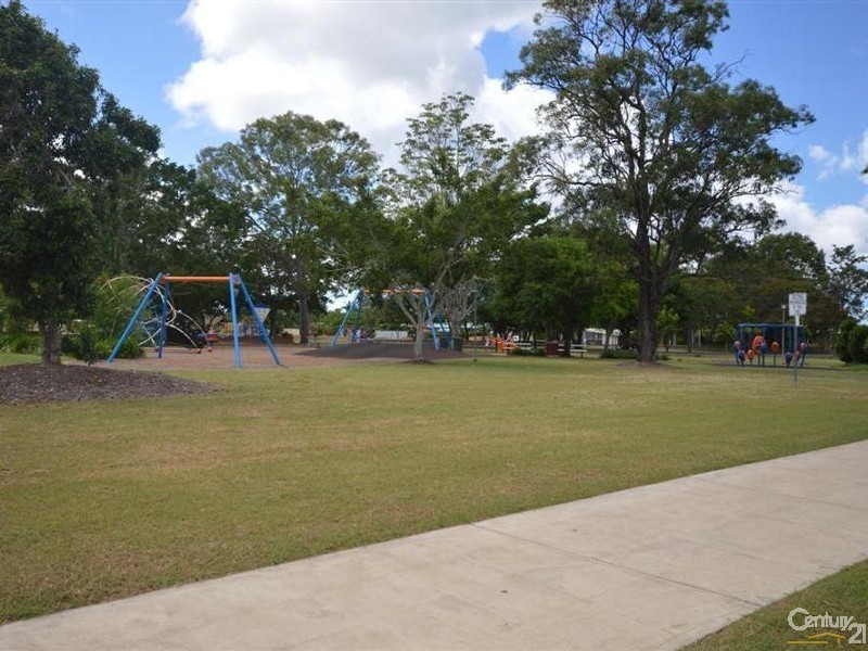 18 Gibson Street, Avenell Heights QLD 4670