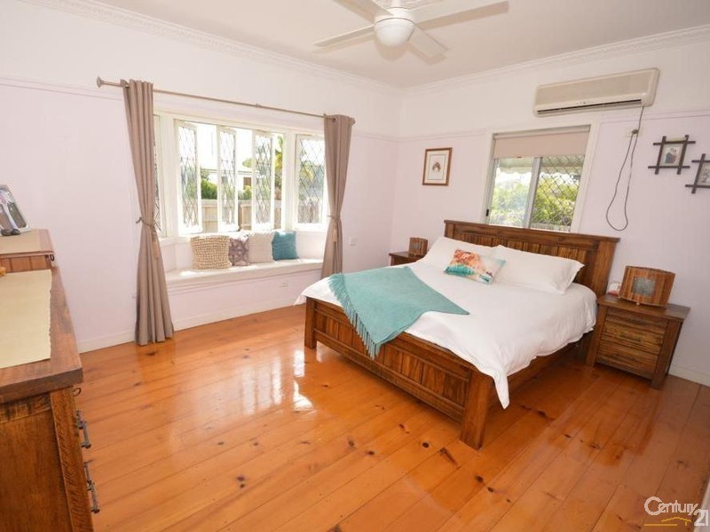 15 Svensson Street, Svensson Heights QLD 4670