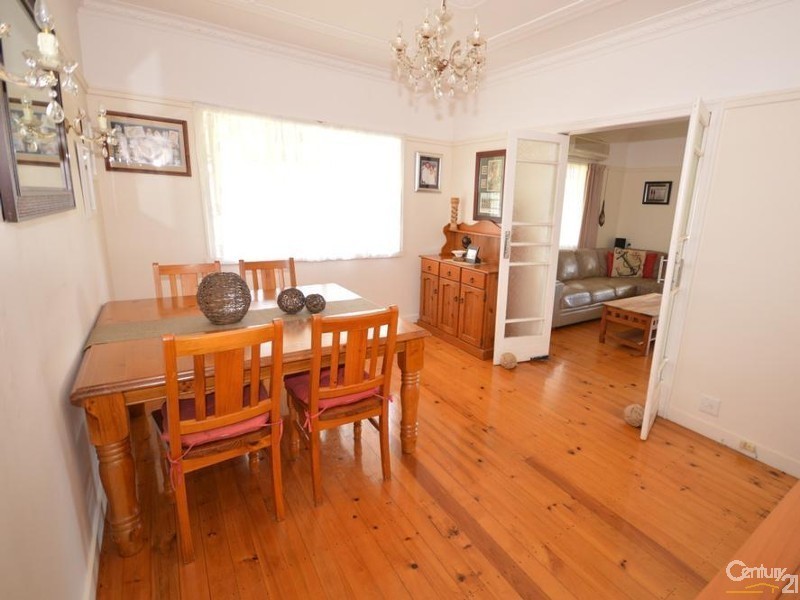 15 Svensson Street, Svensson Heights QLD 4670