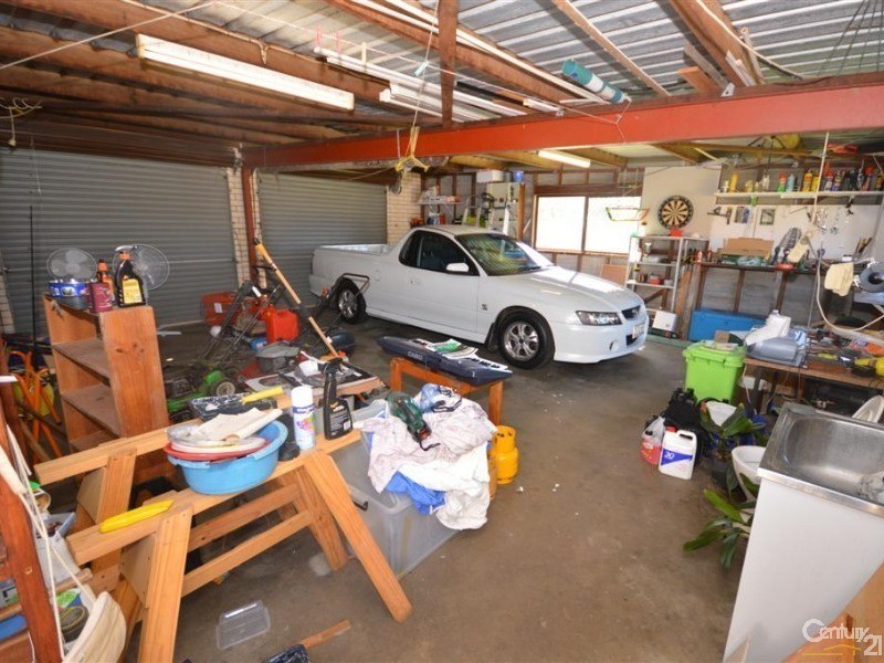 24 Stevenson Street, Kepnock QLD 4670
