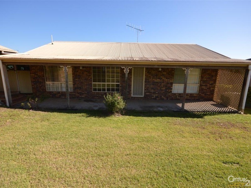 29 Linden Crescent, Qunaba QLD 4670