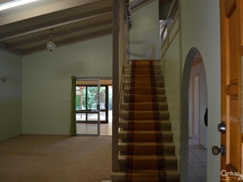 Avenell Heights QLD 4670