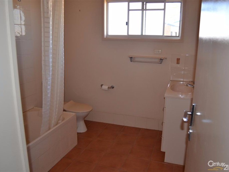 Avenell Heights QLD 4670