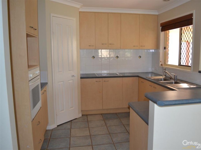 10 Pettigrew Drive, Kalkie QLD 4670