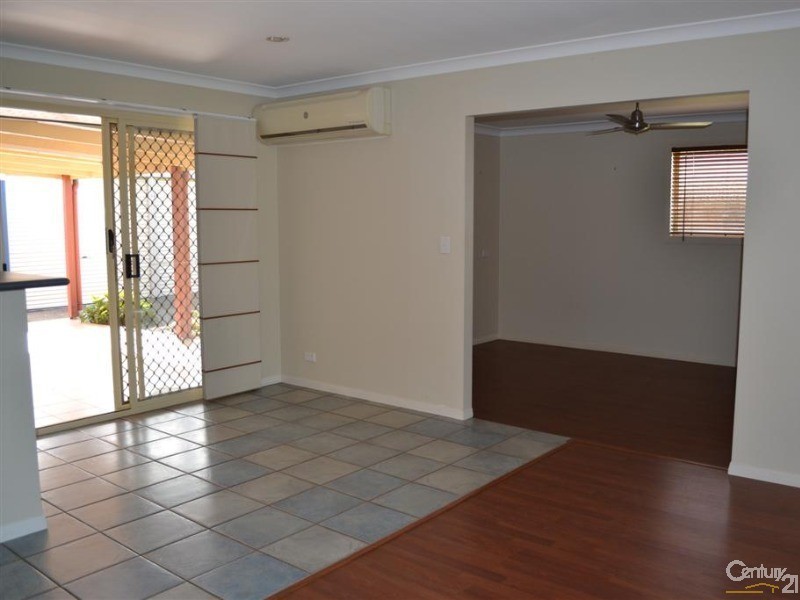 10 Pettigrew Drive, Kalkie QLD 4670