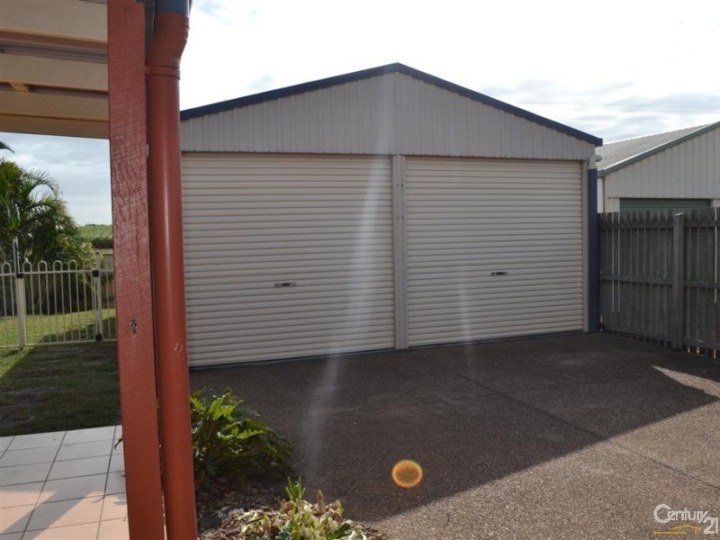 10 Pettigrew Drive, Kalkie QLD 4670