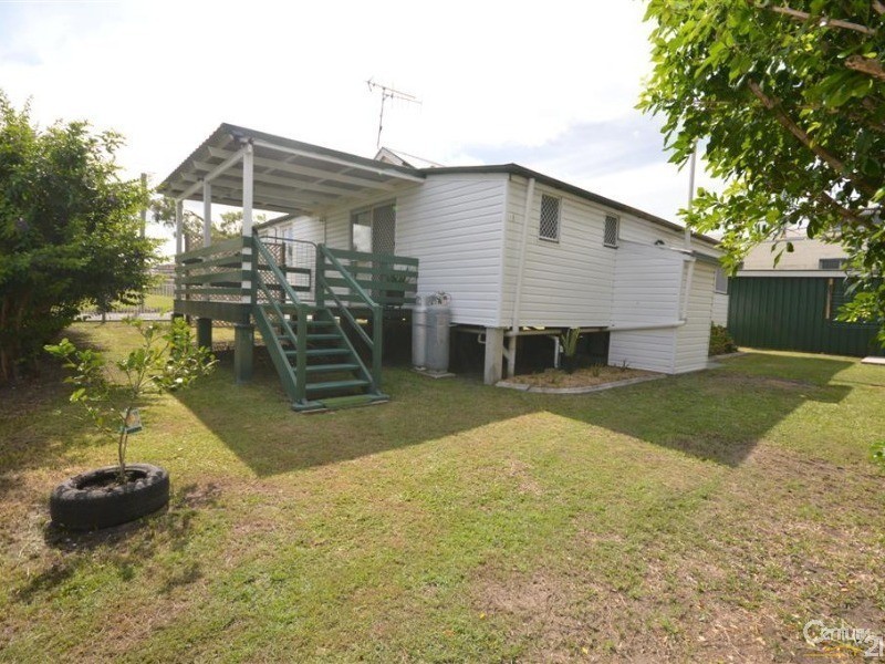 9 Water Street, Bundaberg South QLD 4670