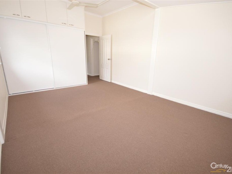 4 Normanby Street, Bundaberg South QLD 4670