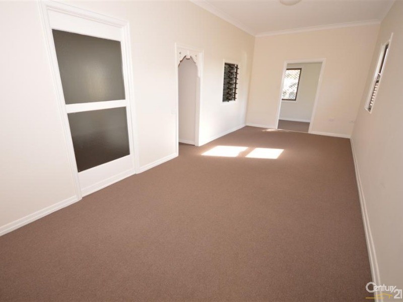 4 Normanby Street, Bundaberg South QLD 4670