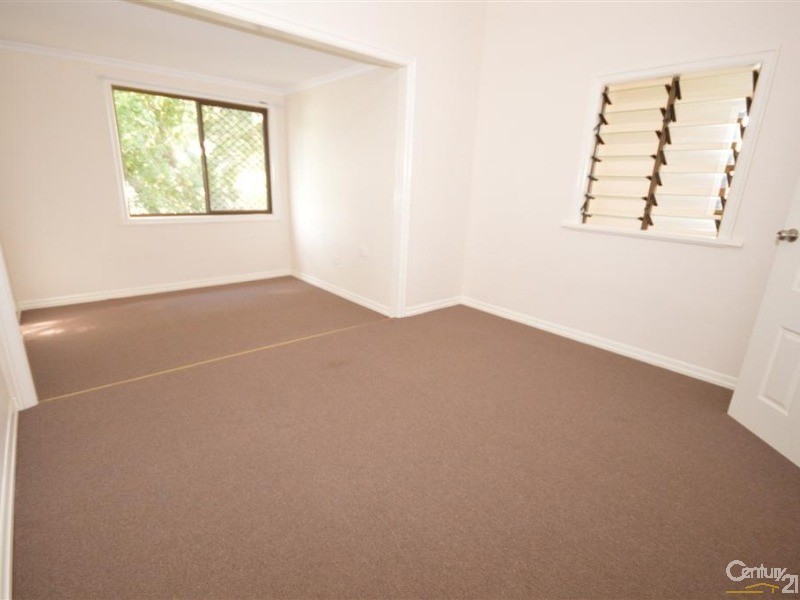 4 Normanby Street, Bundaberg South QLD 4670