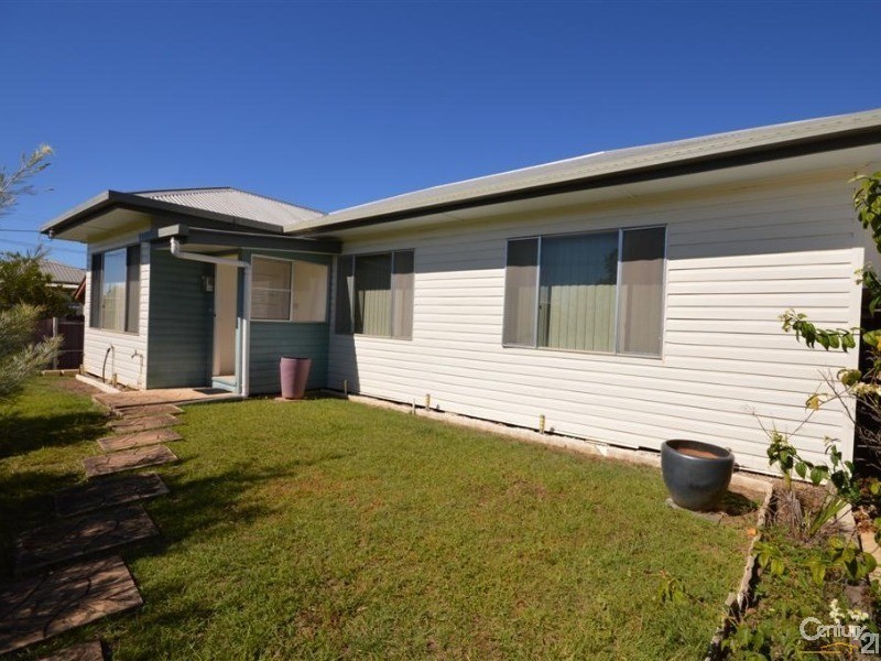 18 McCracken Street, Walkervale QLD 4670