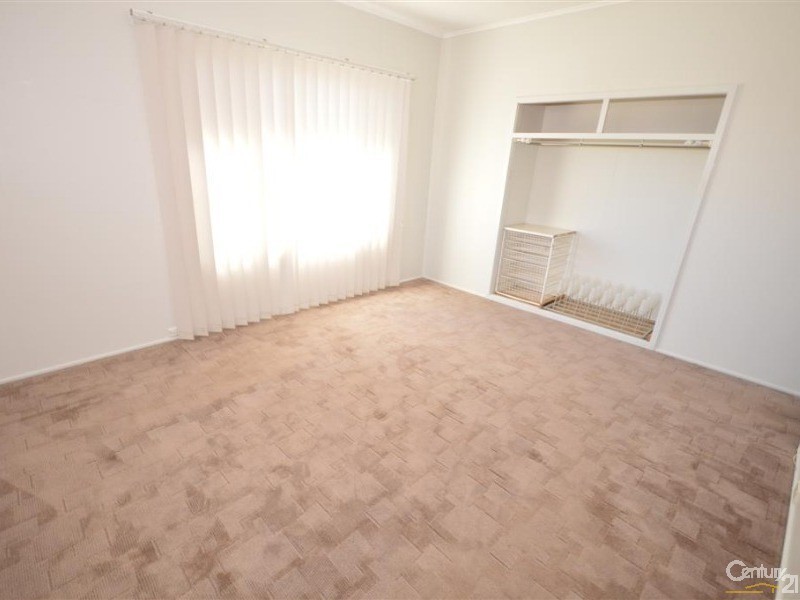 18 McCracken Street, Walkervale QLD 4670