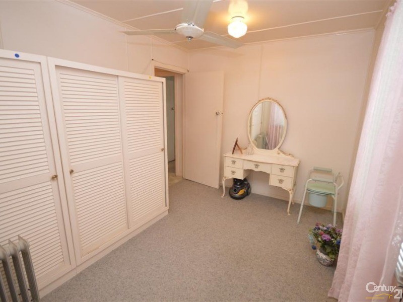 2 Brasch Street, Kepnock QLD 4670