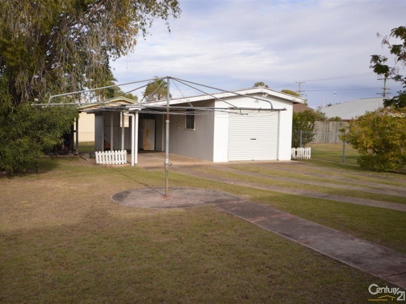 2 Brasch Street, Kepnock QLD 4670