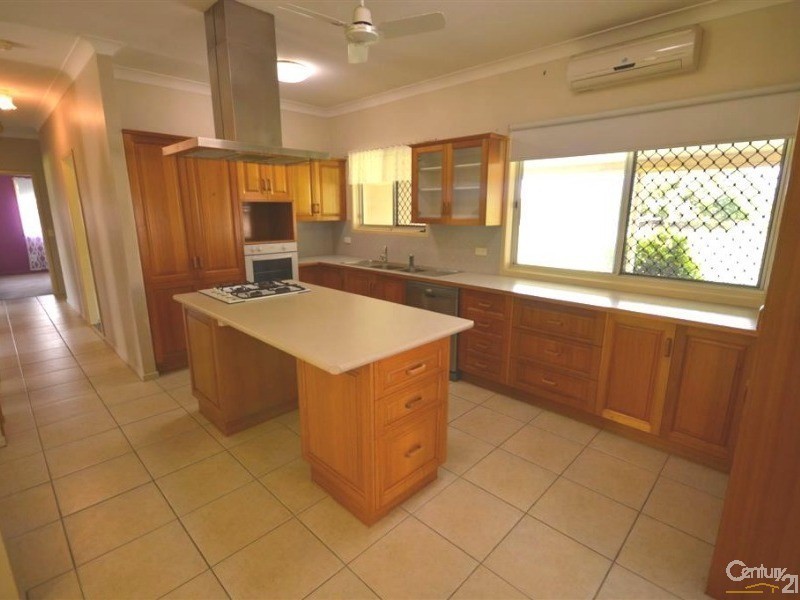 1279 Moore Park Road, Gooburrum QLD 4670