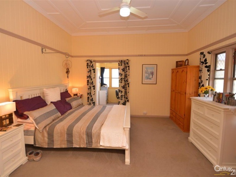 4 Coomber Street, Svensson Heights QLD 4670