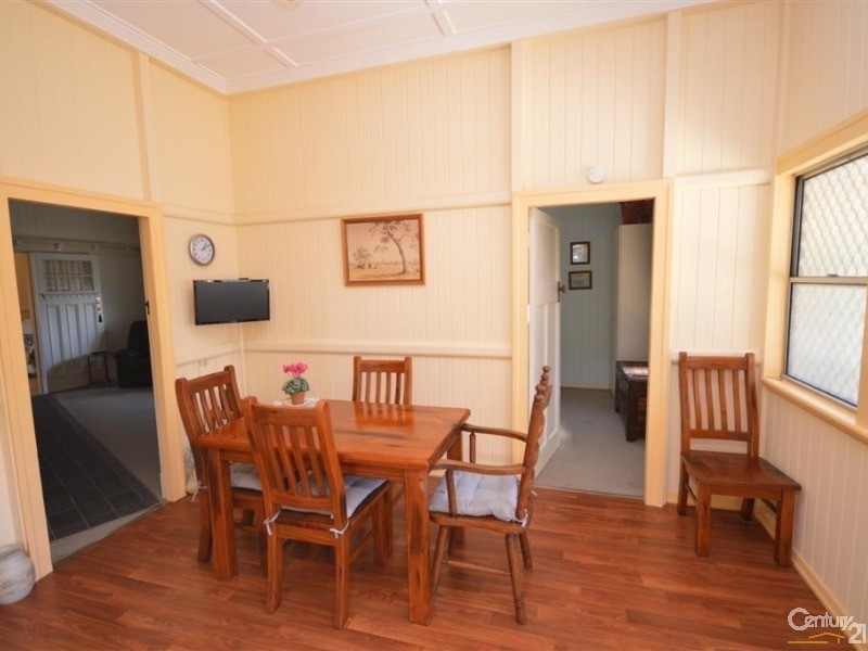 4 Coomber Street, Svensson Heights QLD 4670