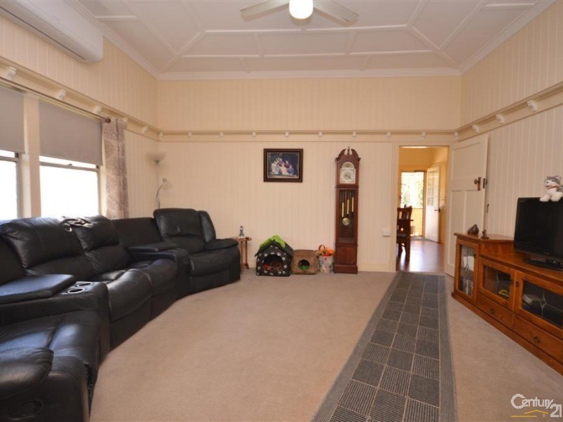 4 Coomber Street, Svensson Heights QLD 4670