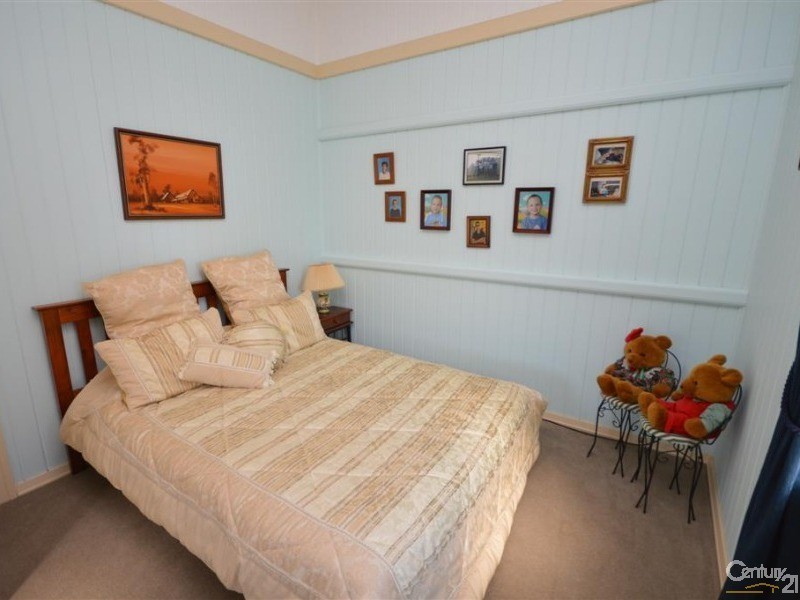 4 Coomber Street, Svensson Heights QLD 4670