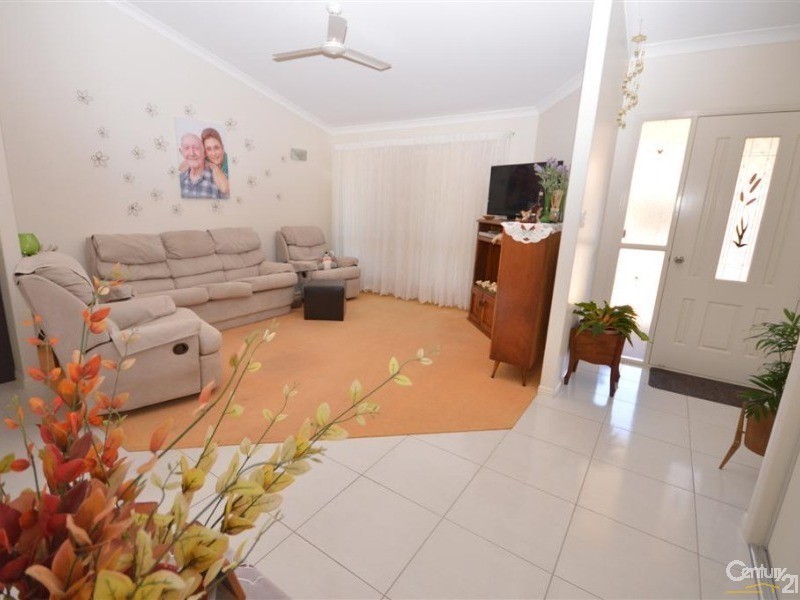 4/48  Heaps Street, Avenell Heights QLD 4670