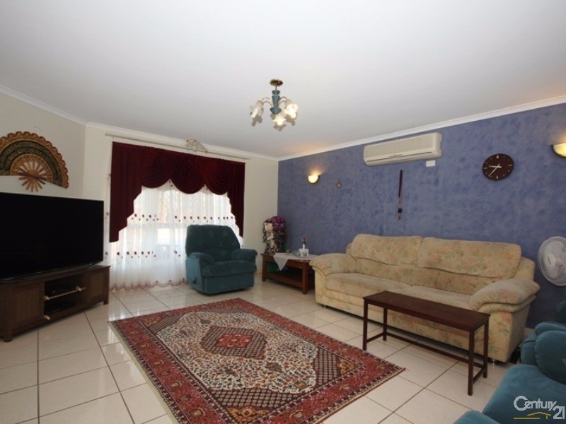 2 Carswell Court, Kepnock QLD 4670