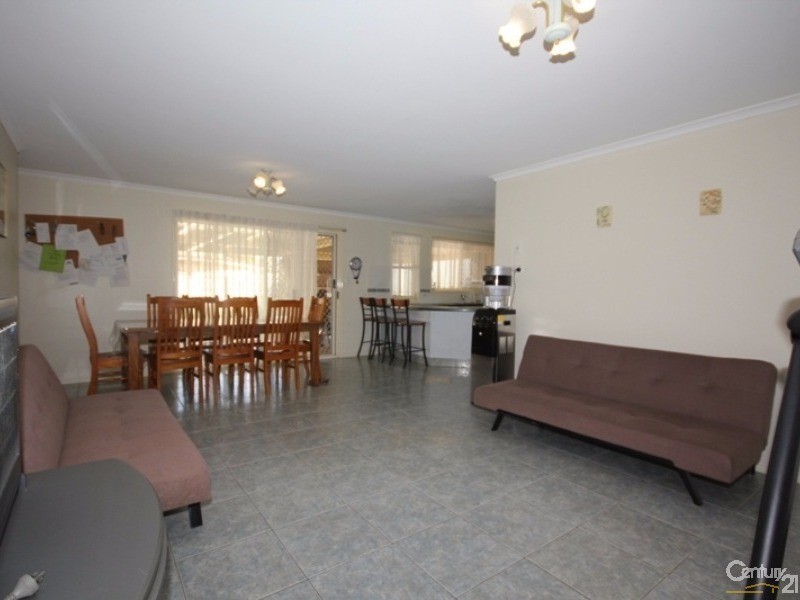 2 Carswell Court, Kepnock QLD 4670