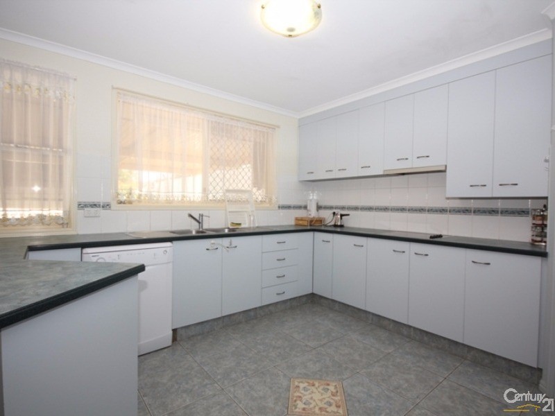 2 Carswell Court, Kepnock QLD 4670