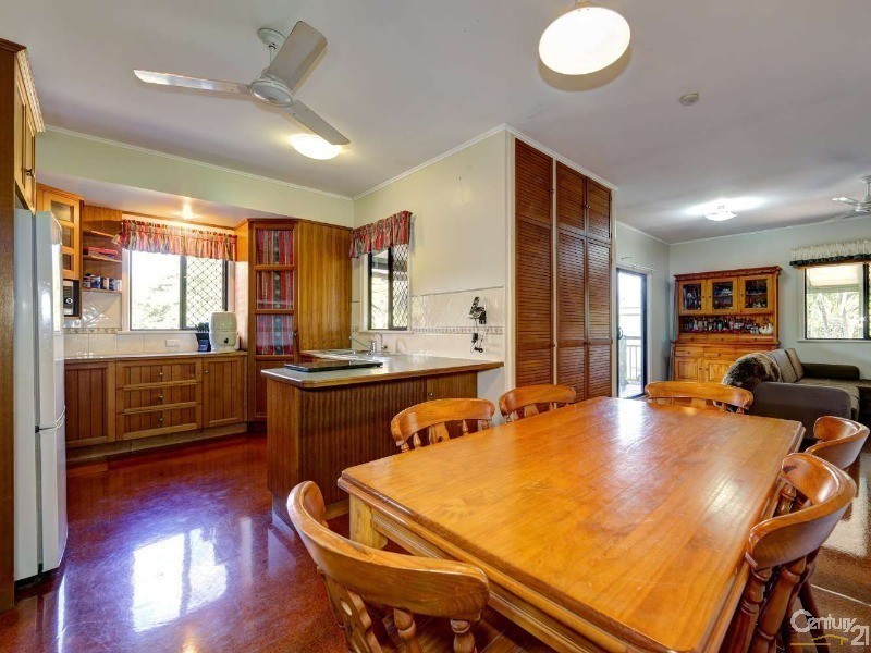618 Moore Park Road, Welcome Creek QLD 4670