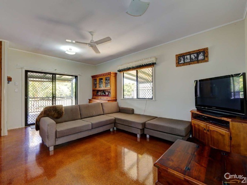 618 Moore Park Road, Welcome Creek QLD 4670