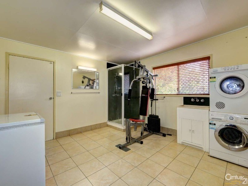 618 Moore Park Road, Welcome Creek QLD 4670