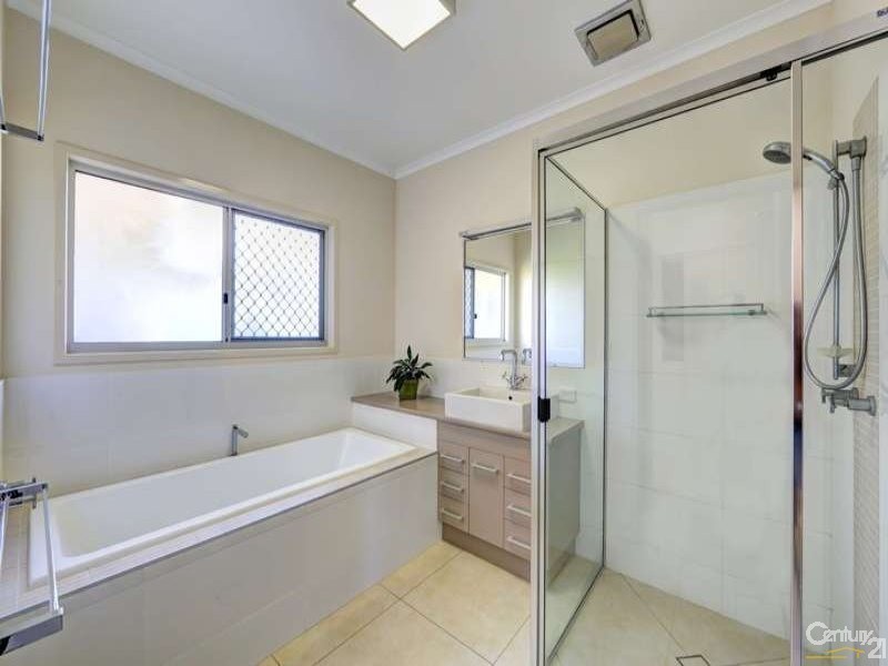 976 Pine Creek Road, Pine Creek QLD 4670