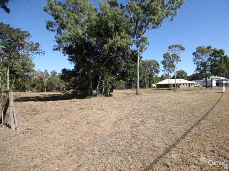 44 Kingfisher Crescent, Moore Park Beach QLD 4670