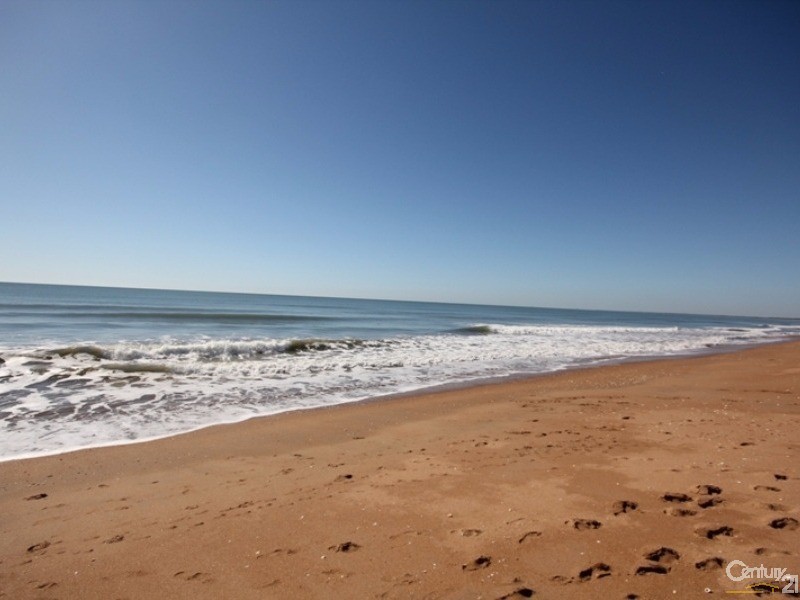 44 Kingfisher Crescent, Moore Park Beach QLD 4670